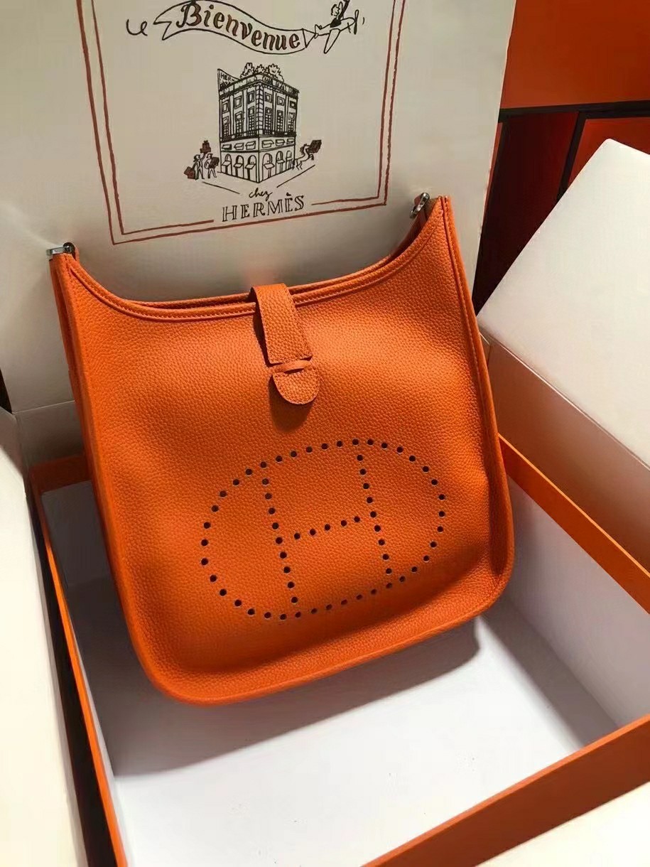 新作 HERMES(エルメス) エヴリン28 ショルダーバッグ