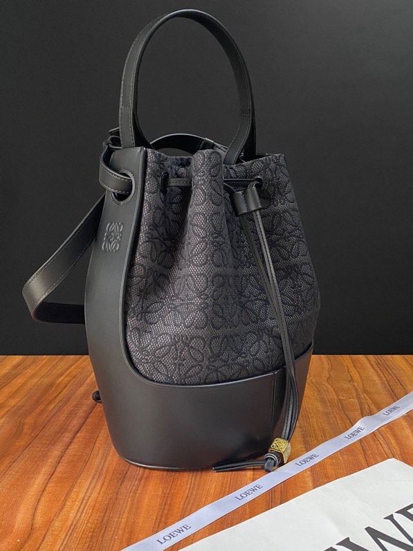 LOEWE ロエベ 2021SSハンドバッグ 大サイズ