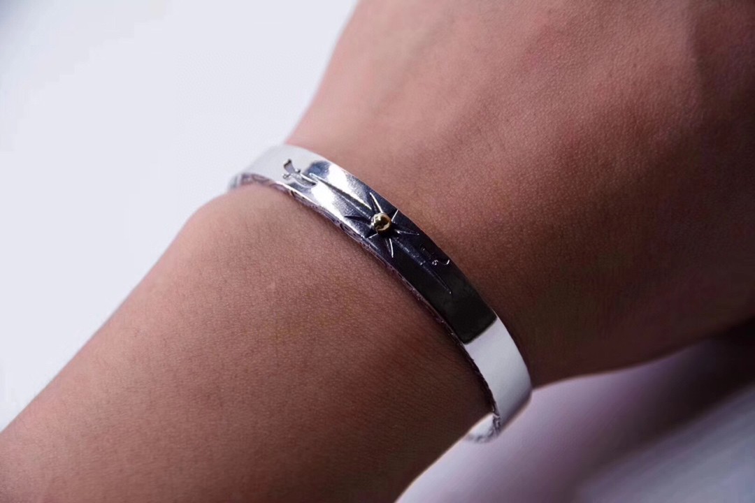 最高品質 クロムハーツ メンズ レスレット カフブレス