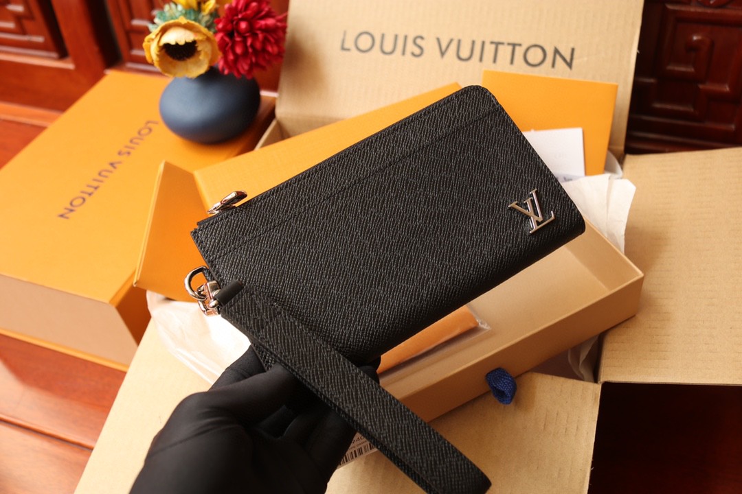 LV ルイヴィトン 2021 財布/小銭入れ付き