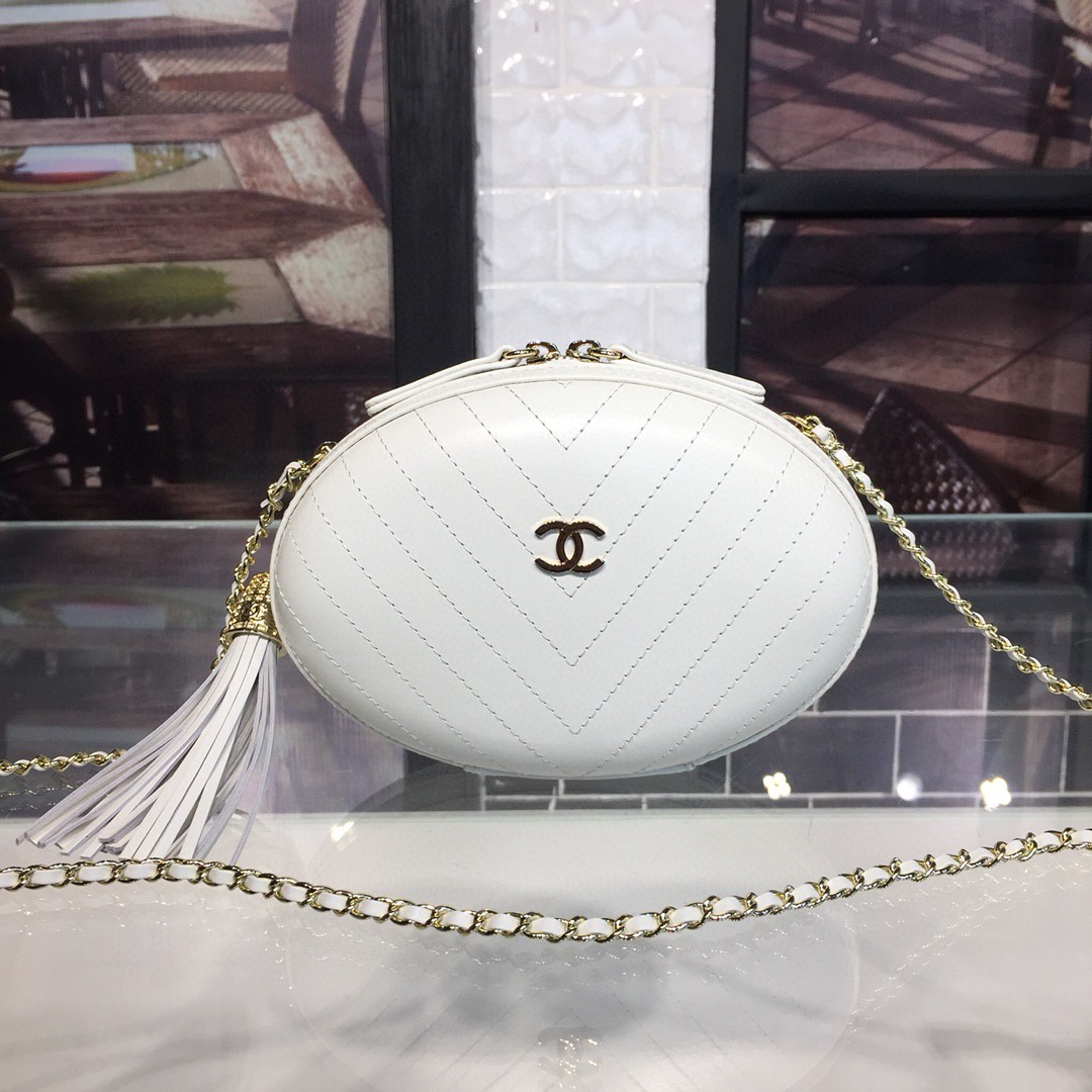 新作通販 CHANEL シャネル カーフ ミニショルダーバッグ