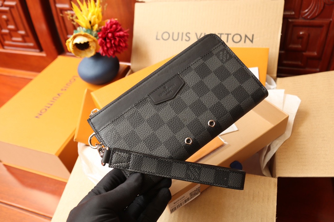 LV ルイヴィトン 2021 財布/小銭入れ付き 2103