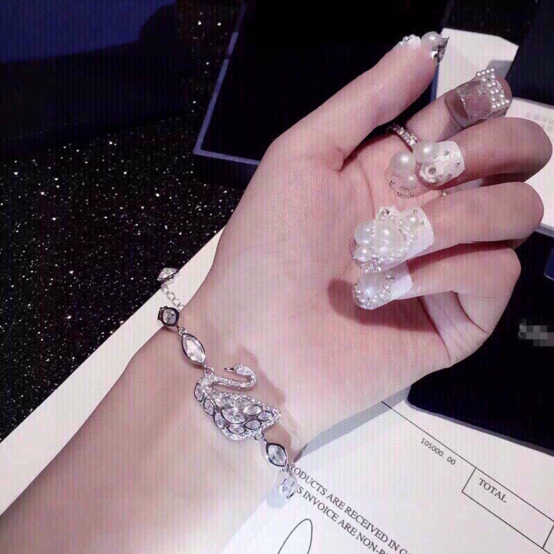 Swarovski スワロフスキー 超美品 レスレット ブレスレット
