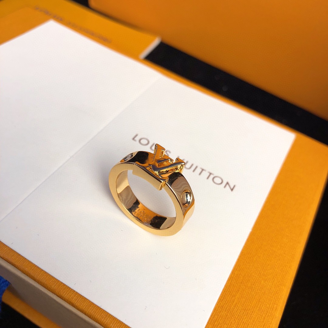 今季の新作 LOUIS VUITTON ルイヴィトン リング