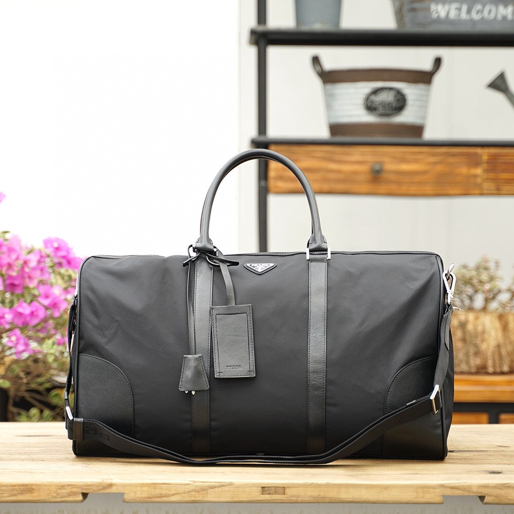 PRADA プラダ 新作ナイロン トラベルバッグ