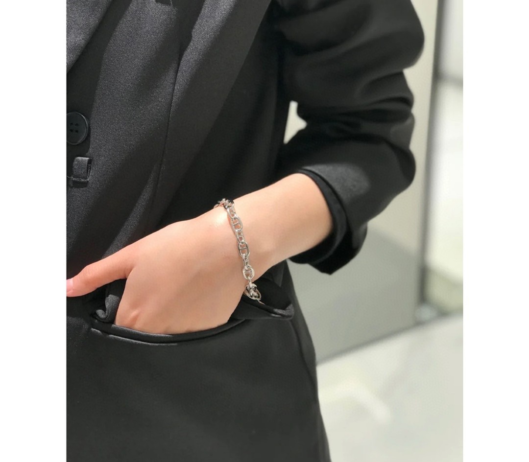人気商品 HERMES エルメス ブレスレット.カフブレス