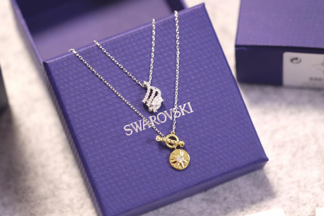Swarovski スワロフスキー 超美品 ネックレス ペンダント