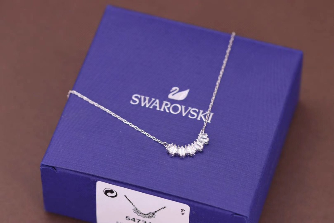 Swarovski スワロフスキー 超美品 ネックレス ペンダント