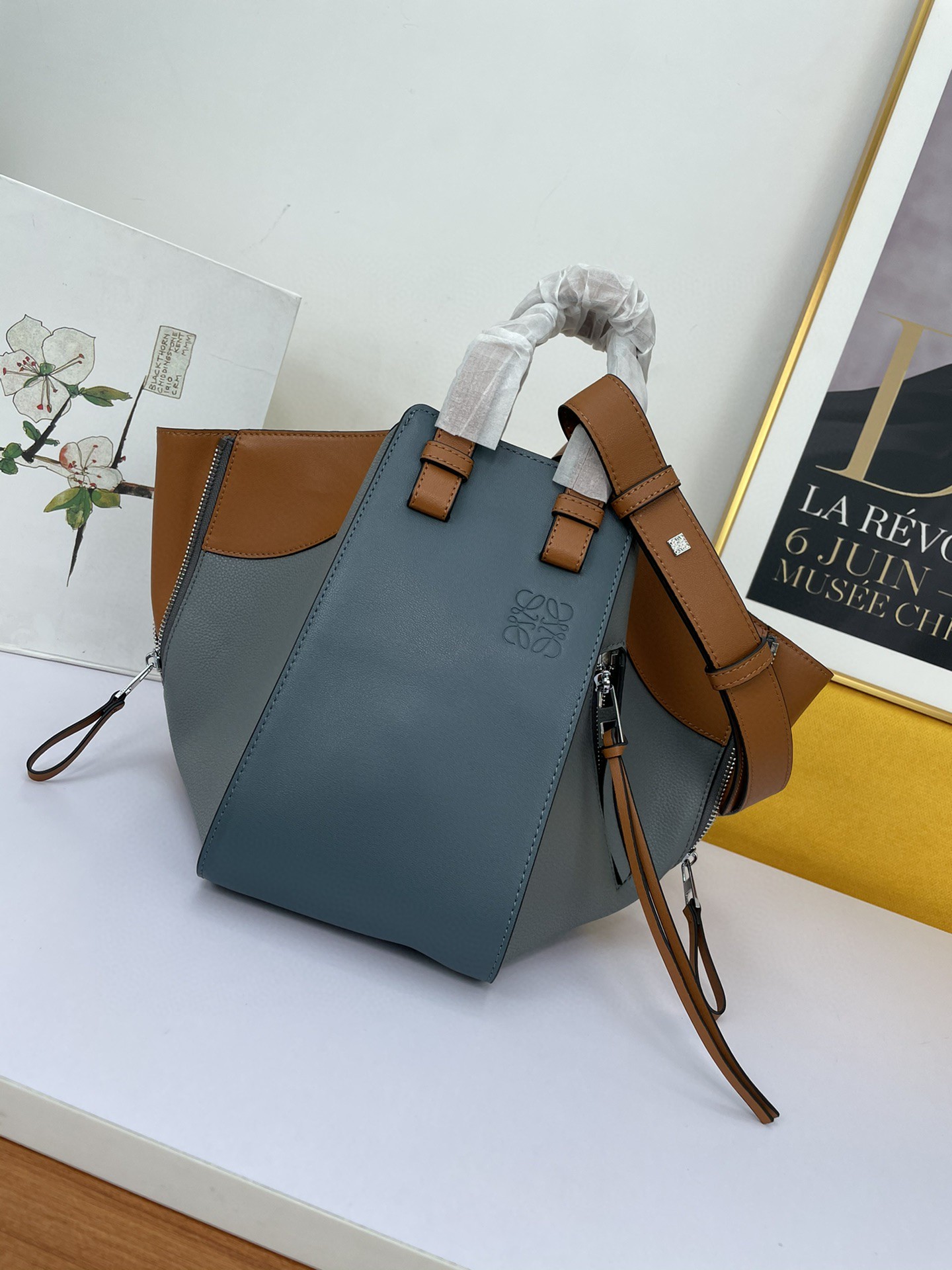 LOEWE ロエベ 小サイズ 2WAYショルダーバッグ 2108