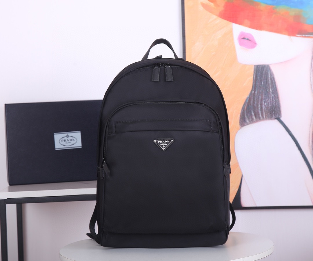 PRADA プラダ 2021新作通販 メンズ 後背包 リュック
