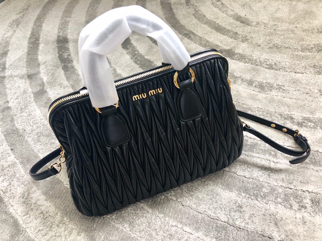 MIUMIU ミュウミュウ 新作通販 2WAY ショルダーバッグ