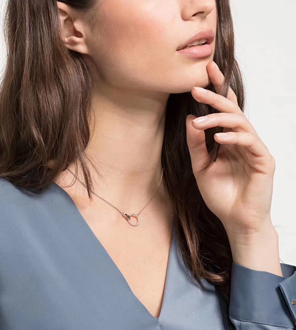 Swarovski スワロフスキー 超美品 ネックレス ペンダント