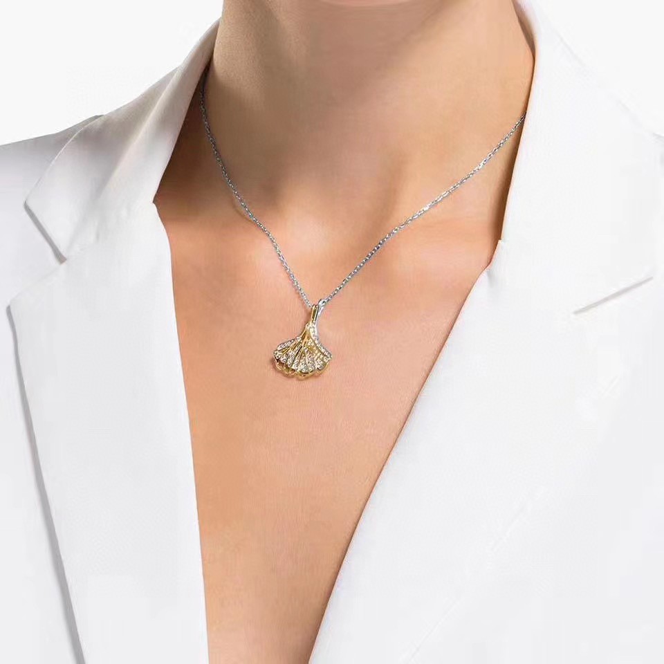 Swarovski スワロフスキー 超美品 ネックレス ペンダント