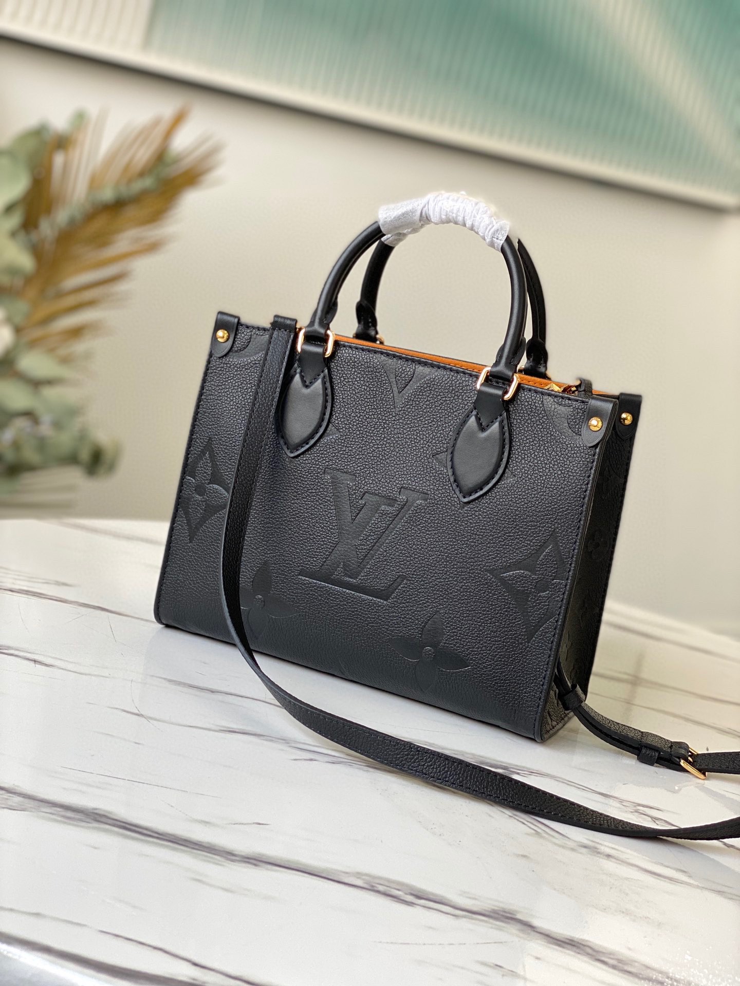 ルイヴィトン TOTE OnTheGo ショルダーバッグ
