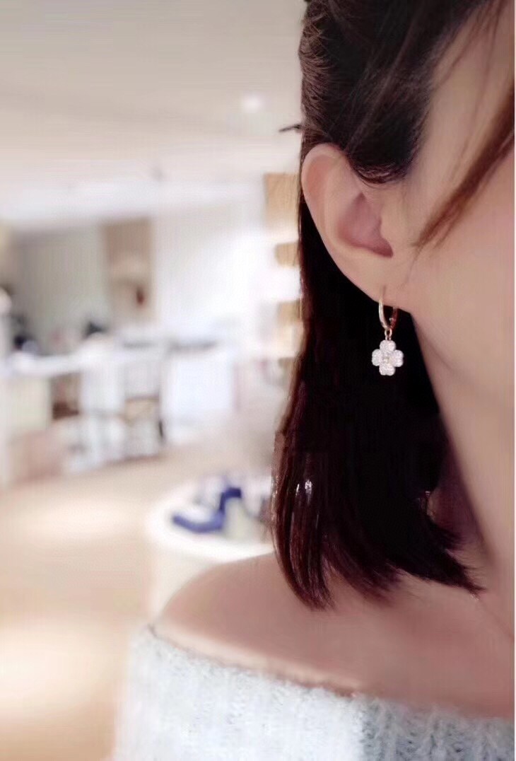 Swarovski スワロフスキー 超美品 ピアス イアリング