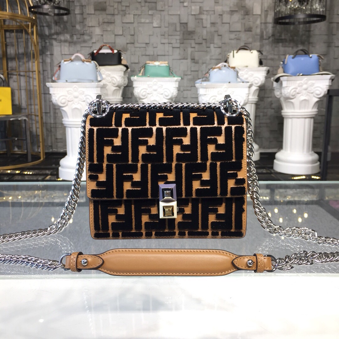 Super品 FENDI/フェンディ バッグ ショルダー ハンド