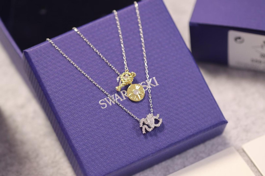 Swarovski スワロフスキー 超美品 ネックレス ペンダント