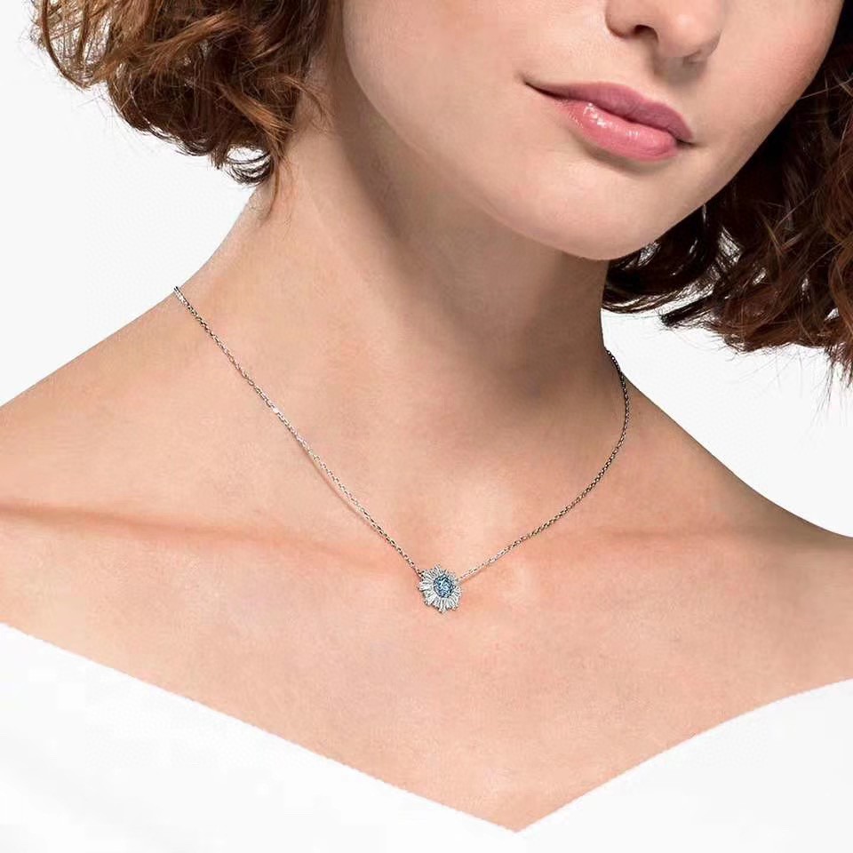 Swarovski スワロフスキー 超美品 ネックレス ペンダント