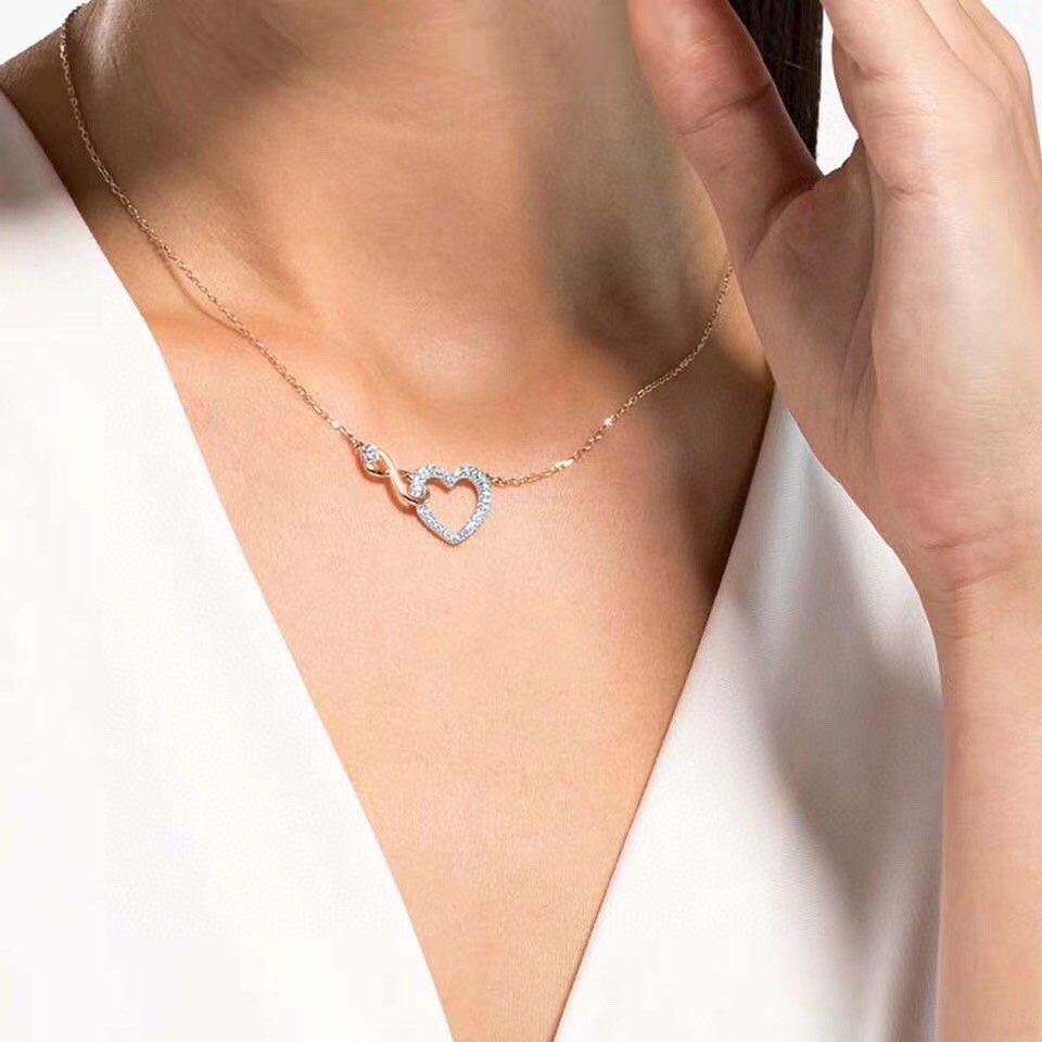 Swarovski スワロフスキー 超美品 ネックレス ペンダント