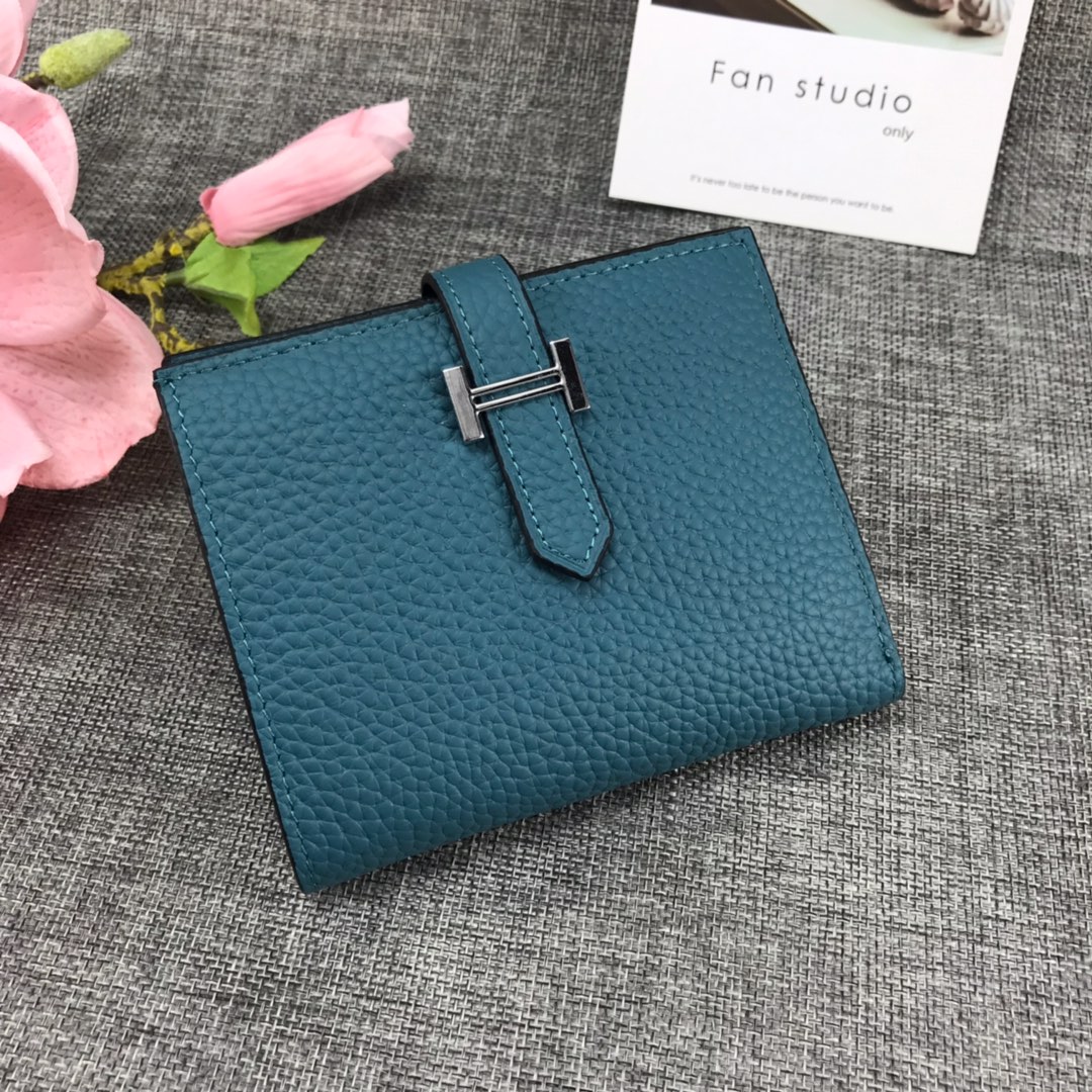 HERMES エルメス 牛革 TOGO 二つ折り財布
