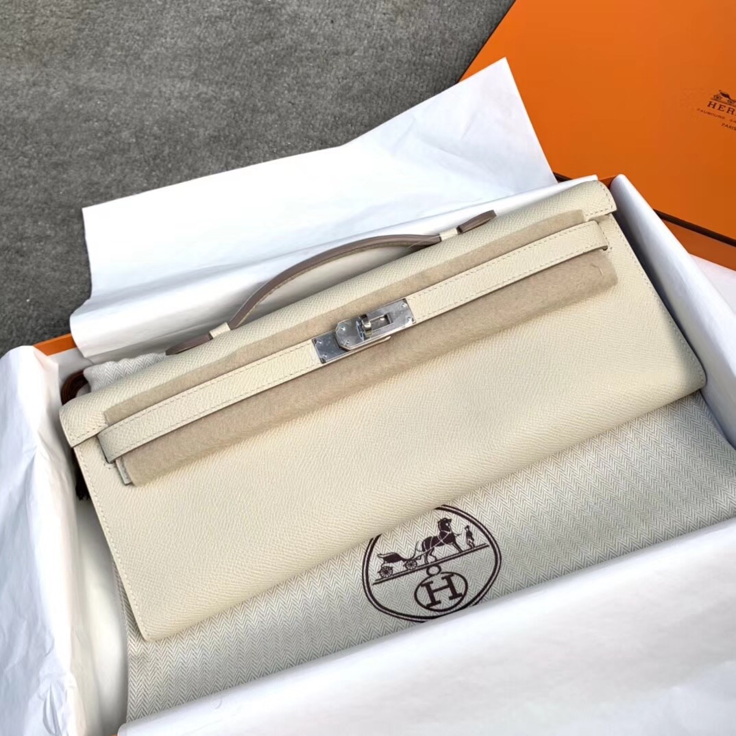 エルメス [HERMES] ケリーカット [Kelly Cut] AM2001P830-Hew