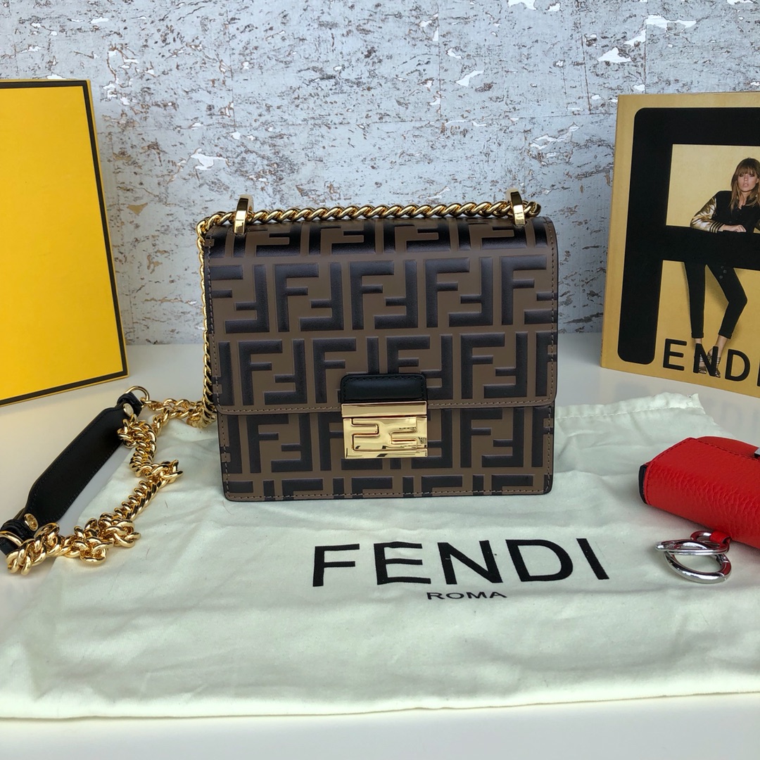 Super品 FENDI/フェンディ バッグ ショルダー ハンド