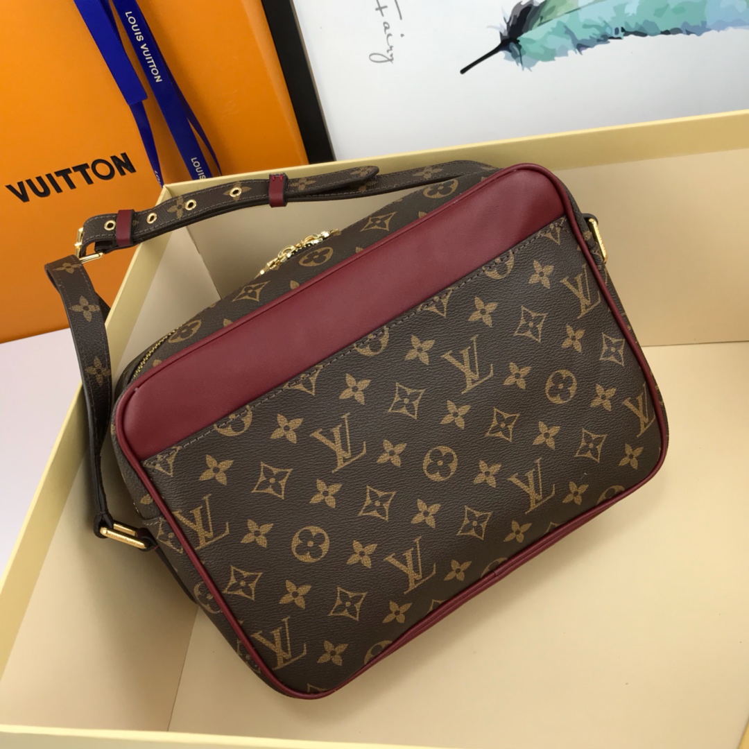 LV ルイヴィトン モノグラム メッセンジャーバッグ ショルダーバッグ