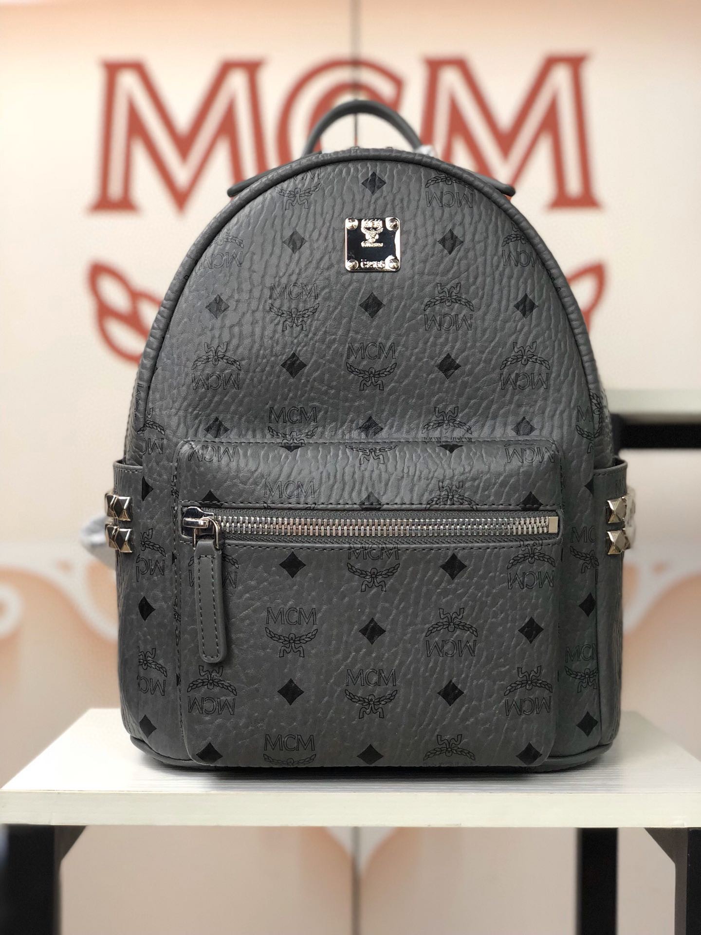 新品 エムシーエム ハンドバッグ/小サイズ後背包 リュック