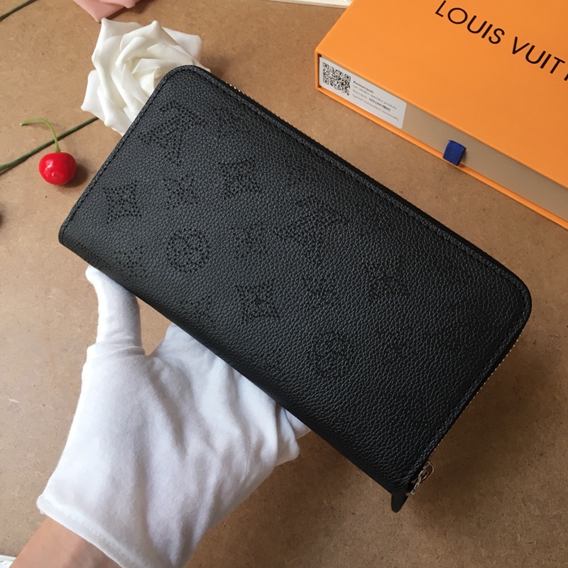 ルイ ヴィトンLOUIS VUITTON 財布 マヒナ ジッピーウォレット