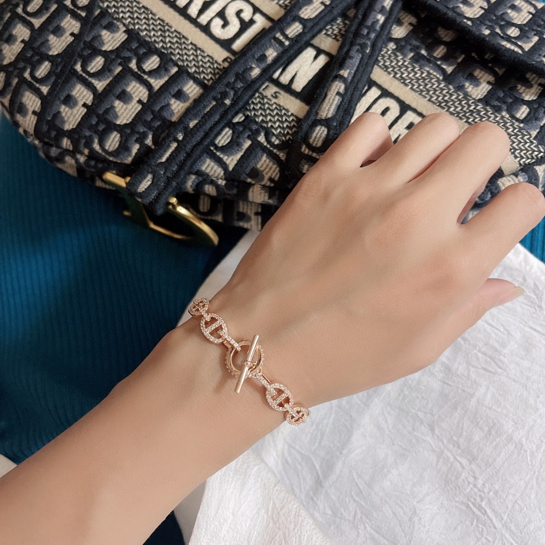 人気商品 HERMES エルメス ブレスレット.カフブレス