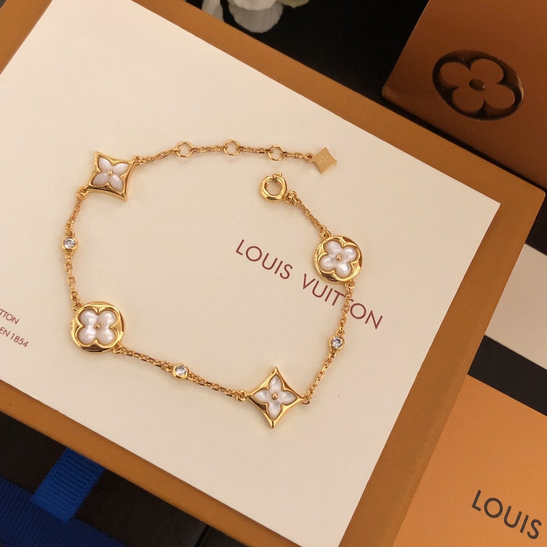 LV ルイヴィトン 今季の新作 ブレスレット.カフブレス