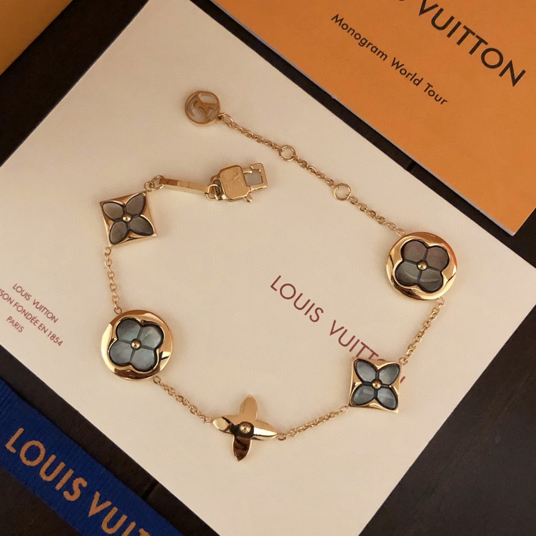 LV ルイヴィトン 今季の新作 ブレスレット.カフブレス