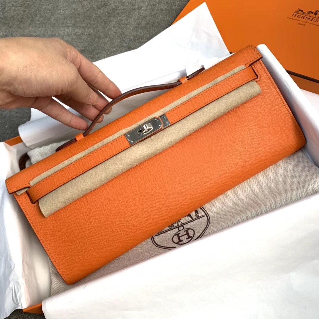 エルメス [HERMES] ケリーカット [Kelly Cut] AM2001P830-Hew