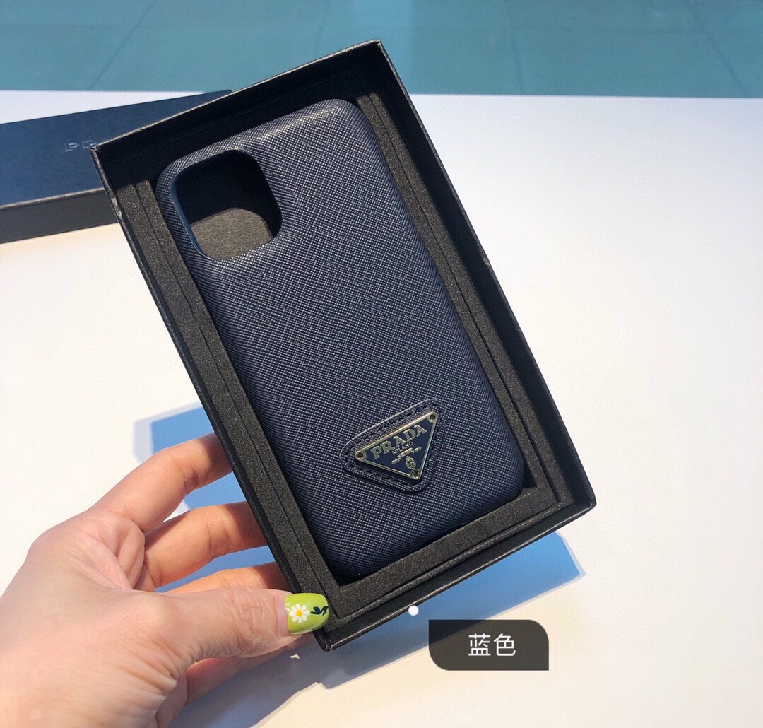 プラダ iPhone 7/7P/8/8P/X/XS/XS Max/11(6.1)/11P(5.8)/11proMAX(6.5)/12/12P（6.1)/12pro MAX(6.7) 保護ケース カバー