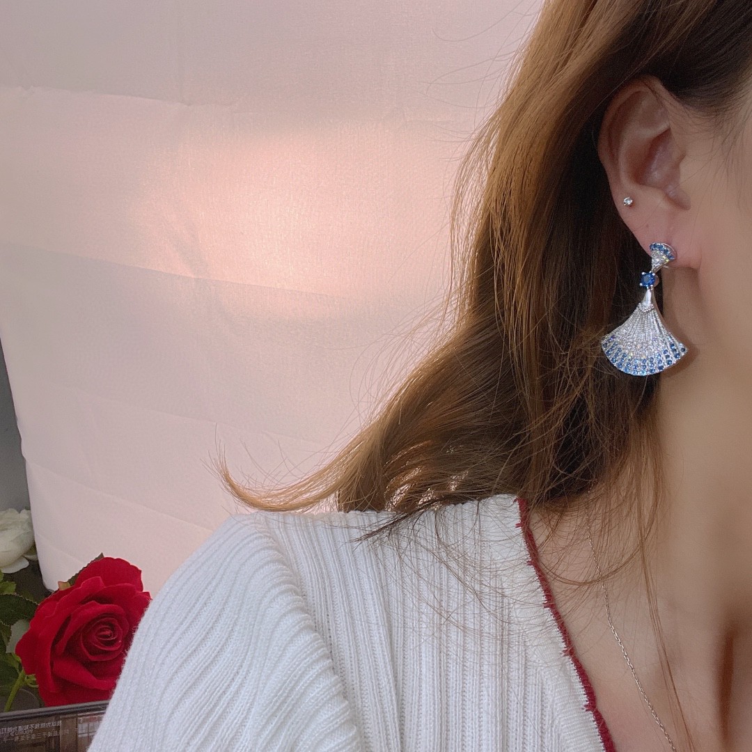 今季の新作 BVLGARI ブルガリ ピアス イアリング