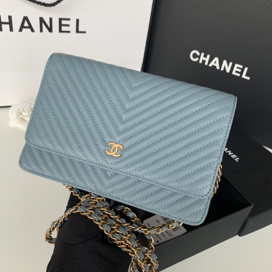 CHANELシャネル チェーショルダーバッグ 斜め掛け 長財布