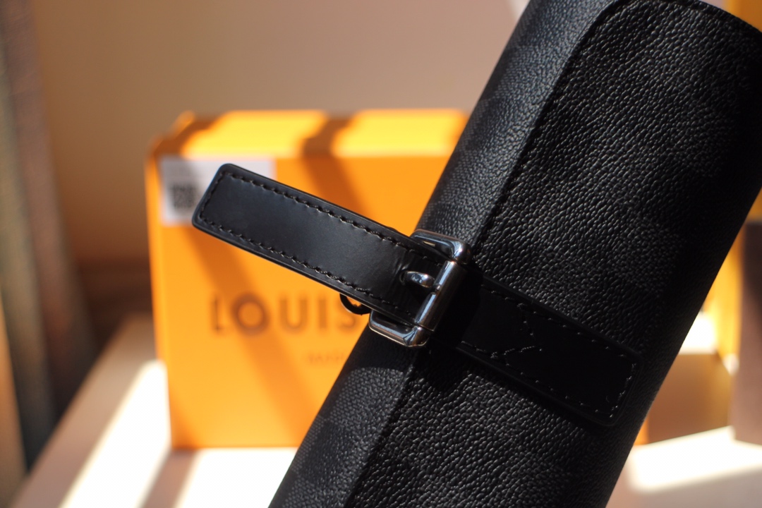 LOUIS VUITTON ルイヴィトン 新作 ウォッチケース 腕時計のケース