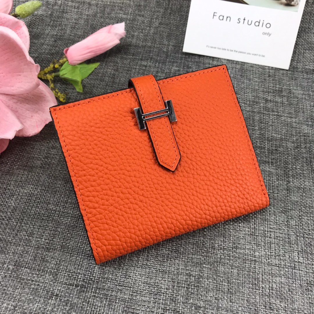 HERMES エルメス 牛革 TOGO 二つ折り財布