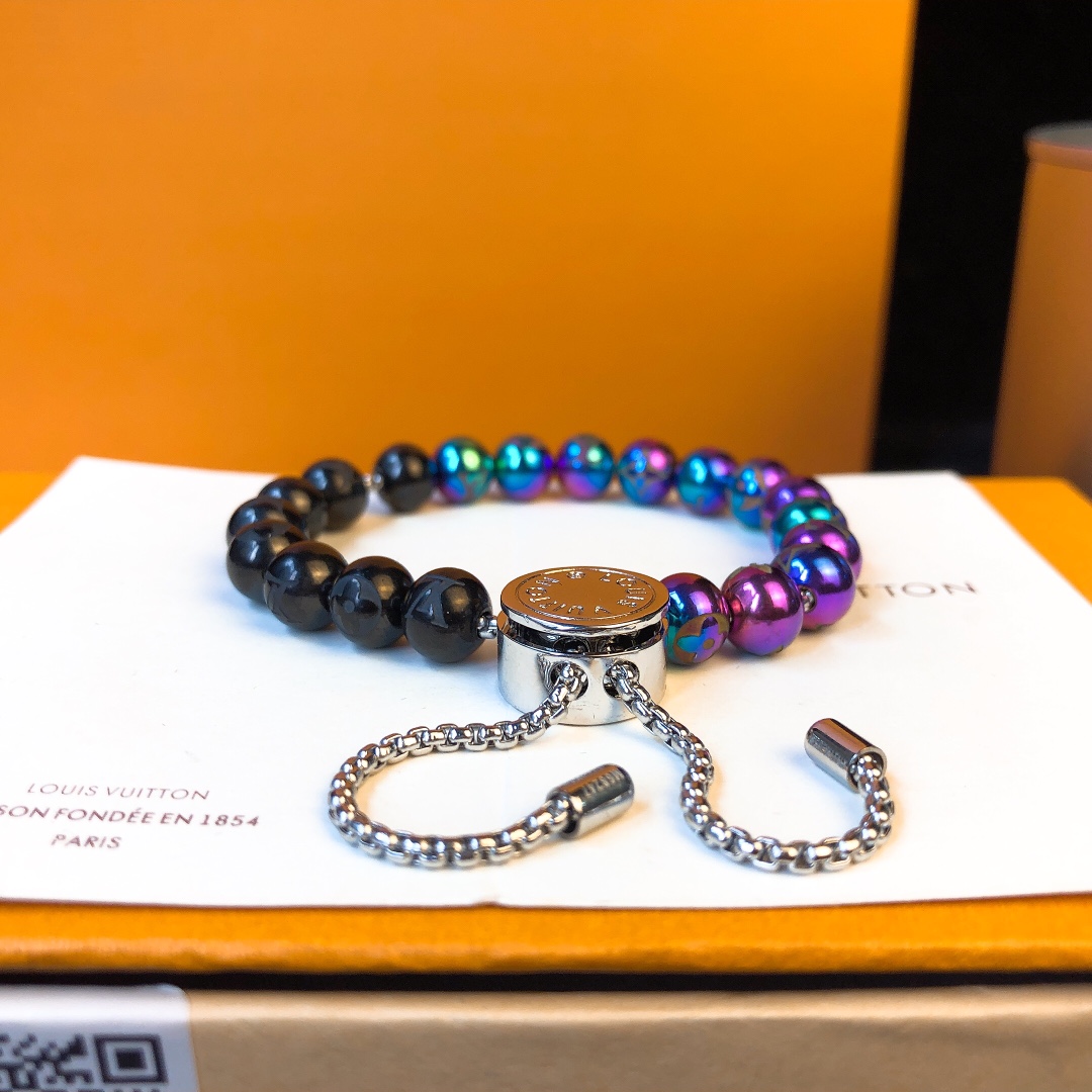 LOUIS VUITTON ルイヴィトン ☆プレゼントにピッタリ☆ ブレスレット