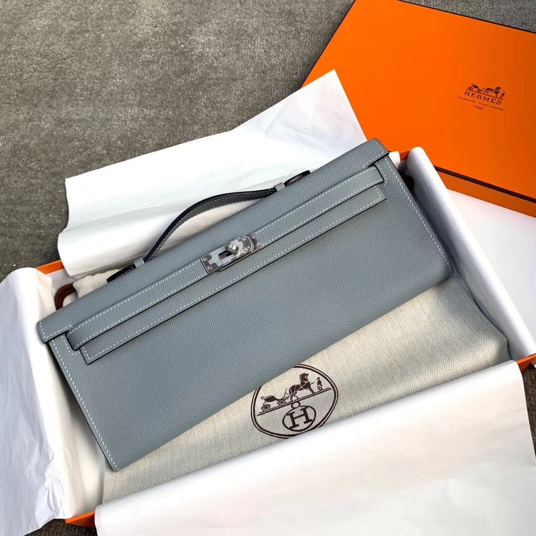 エルメス [HERMES] ケリーカット [Kelly Cut] AM2001P830-Hew