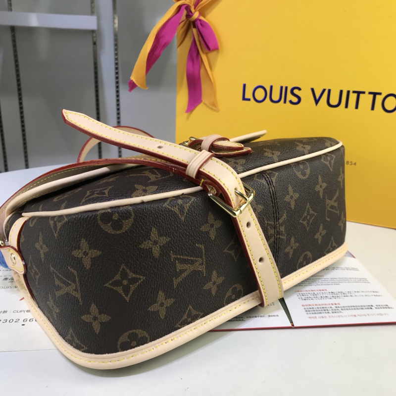 LV ルイヴィトン ショルダーバッグ モノグラム レディース