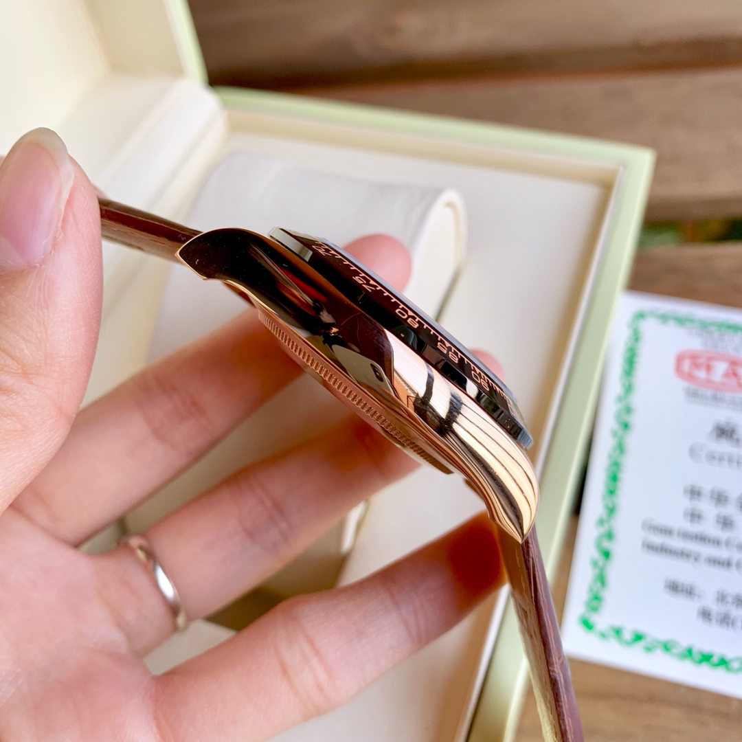 ロレックス メンズデイトナ Asian 7750 ムーブメント搭載 TSH