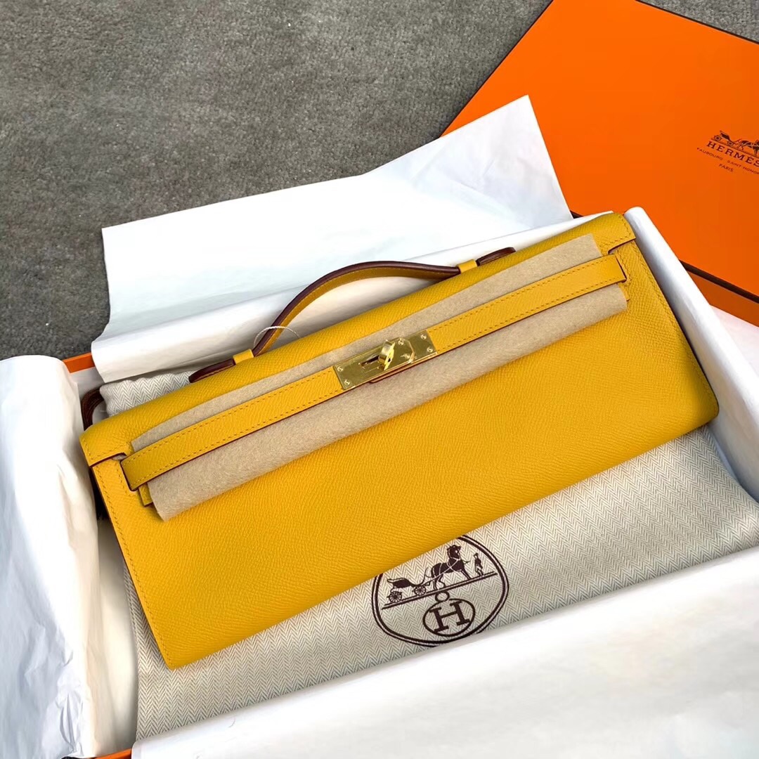 エルメス [HERMES] ケリーカット [Kelly Cut] AM2001P830-Hew
