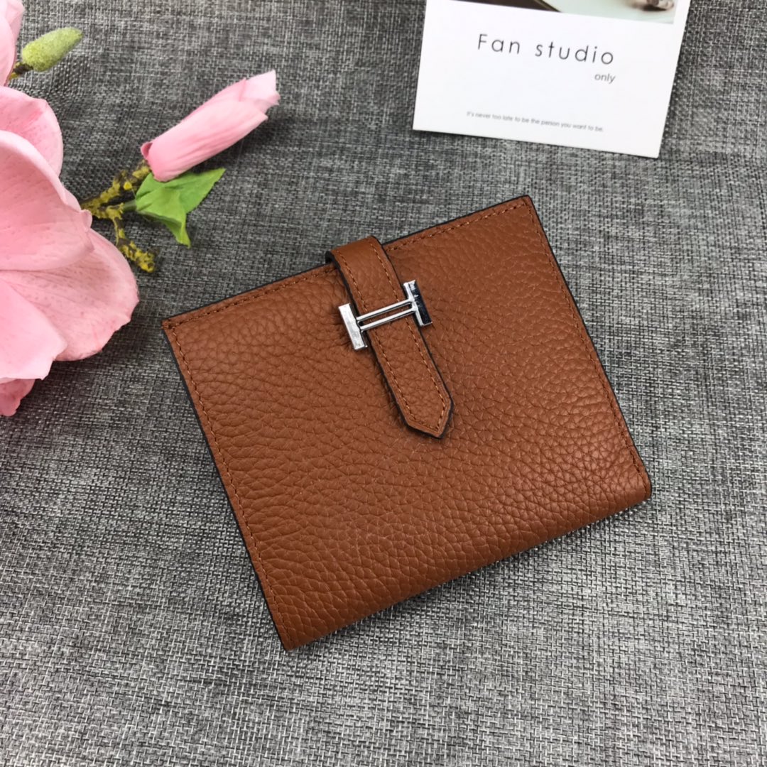 HERMES エルメス 牛革 TOGO 二つ折り財布