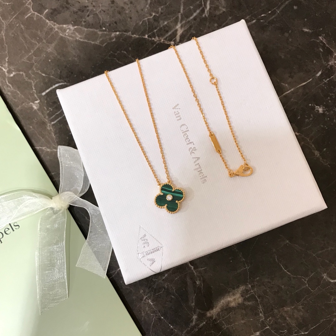 ヴァンクリーフ&アーペル人気商品 ネックレス. ペンダント YY