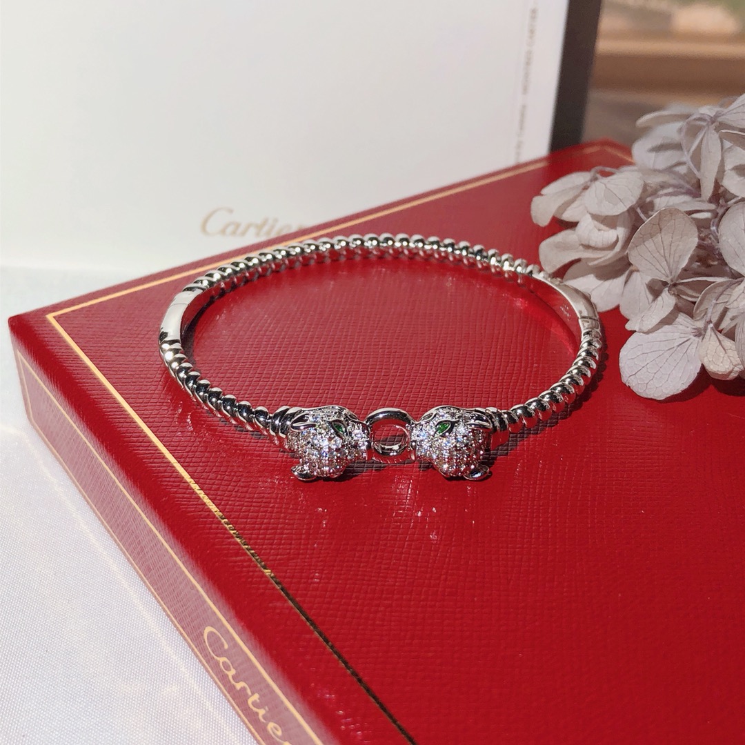 Cartier (カルティエ) 2019新作 ブレスレット.カフブレス YX