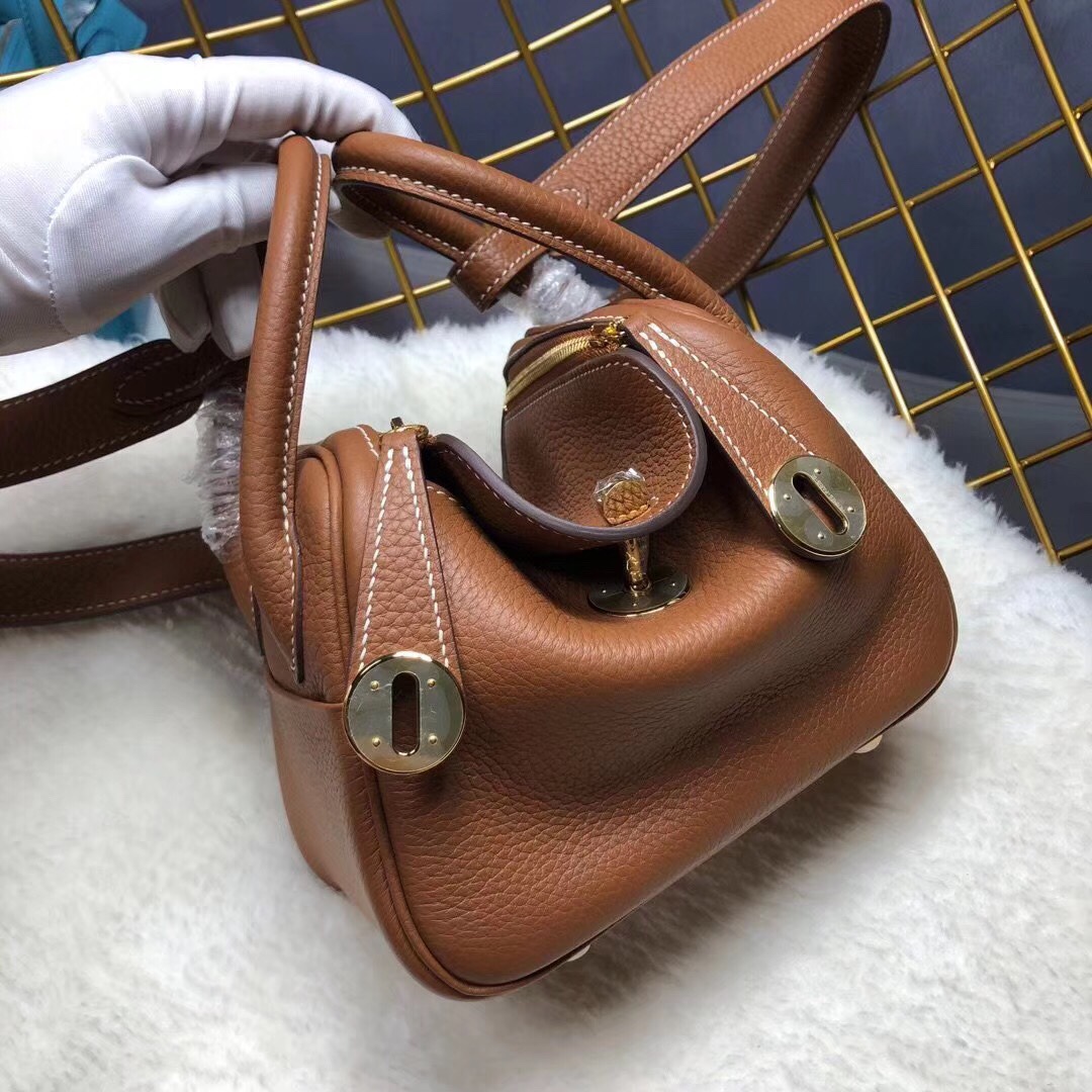 エルメス（HERMES）リンディ20cm 2WAYハンドバッグ