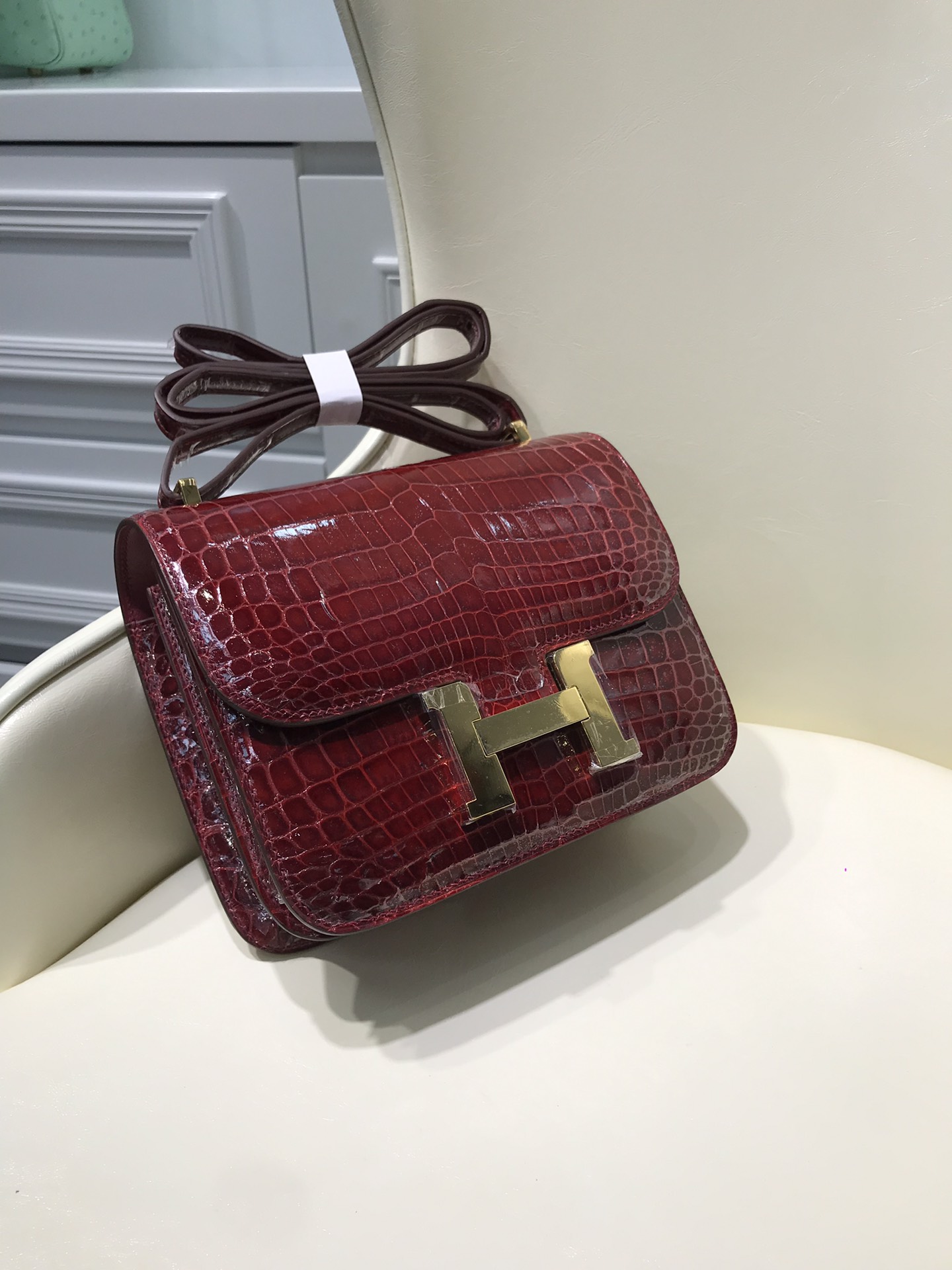 エルメス コンスタンス [Constance] 手作り クロコダイル 24/19CM TD2001P7500