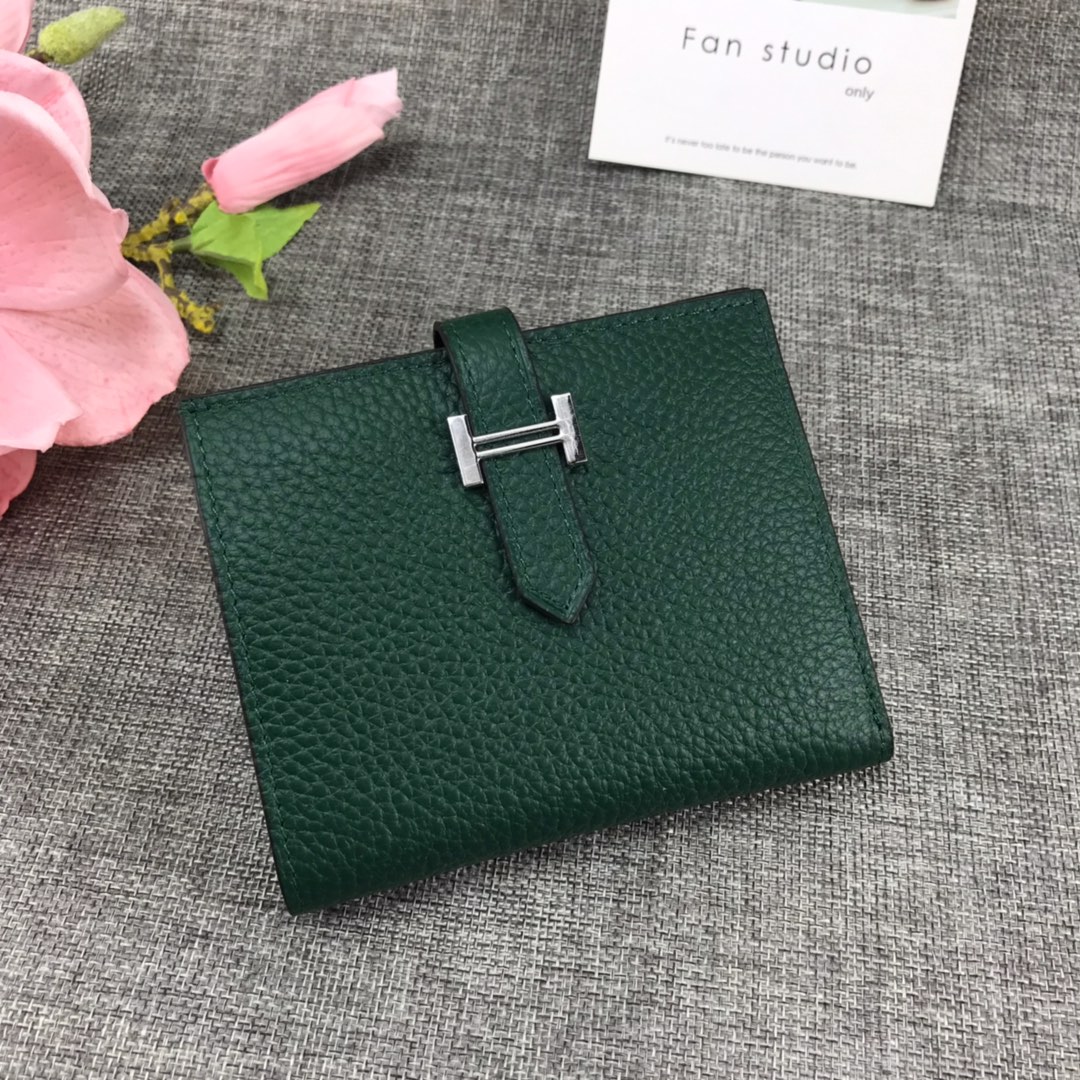 HERMES エルメス 牛革 TOGO 二つ折り財布