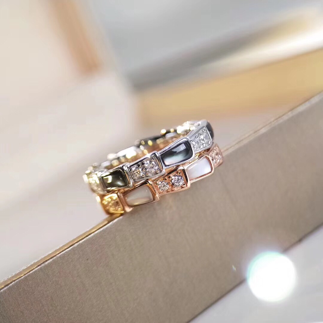 BVLGARI（ブルガリ）今季の新作 リング 小物 FF